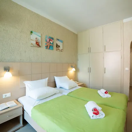 Alkionis Hotell 3*